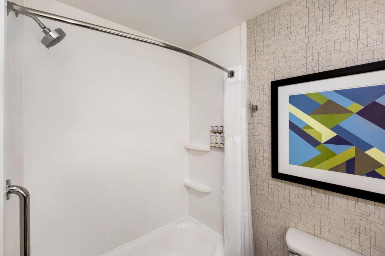 Holiday Inn Express Hotel & Suites Anniston/Oxford By Ihg Esterno foto