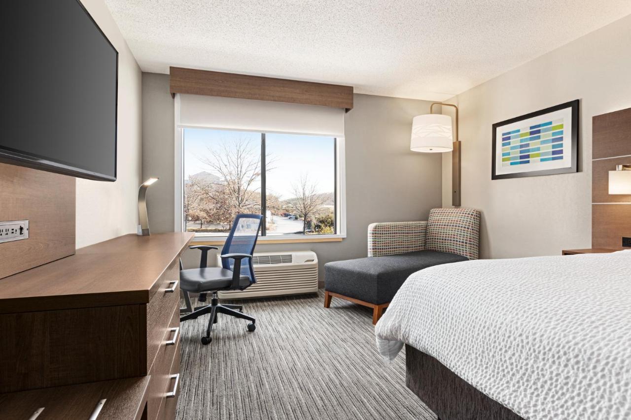 Holiday Inn Express Hotel & Suites Anniston/Oxford By Ihg Esterno foto