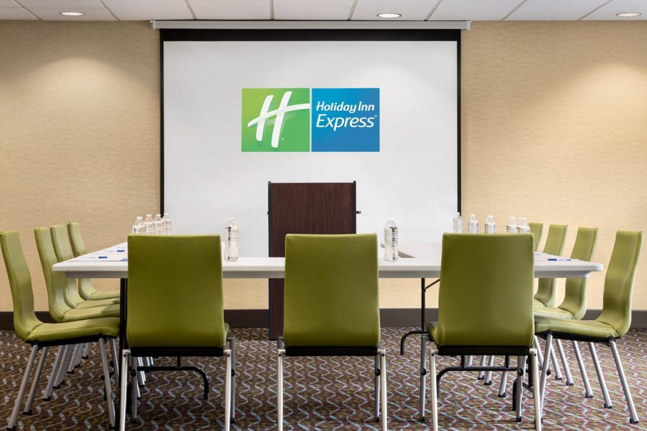 Holiday Inn Express Hotel & Suites Anniston/Oxford By Ihg Esterno foto