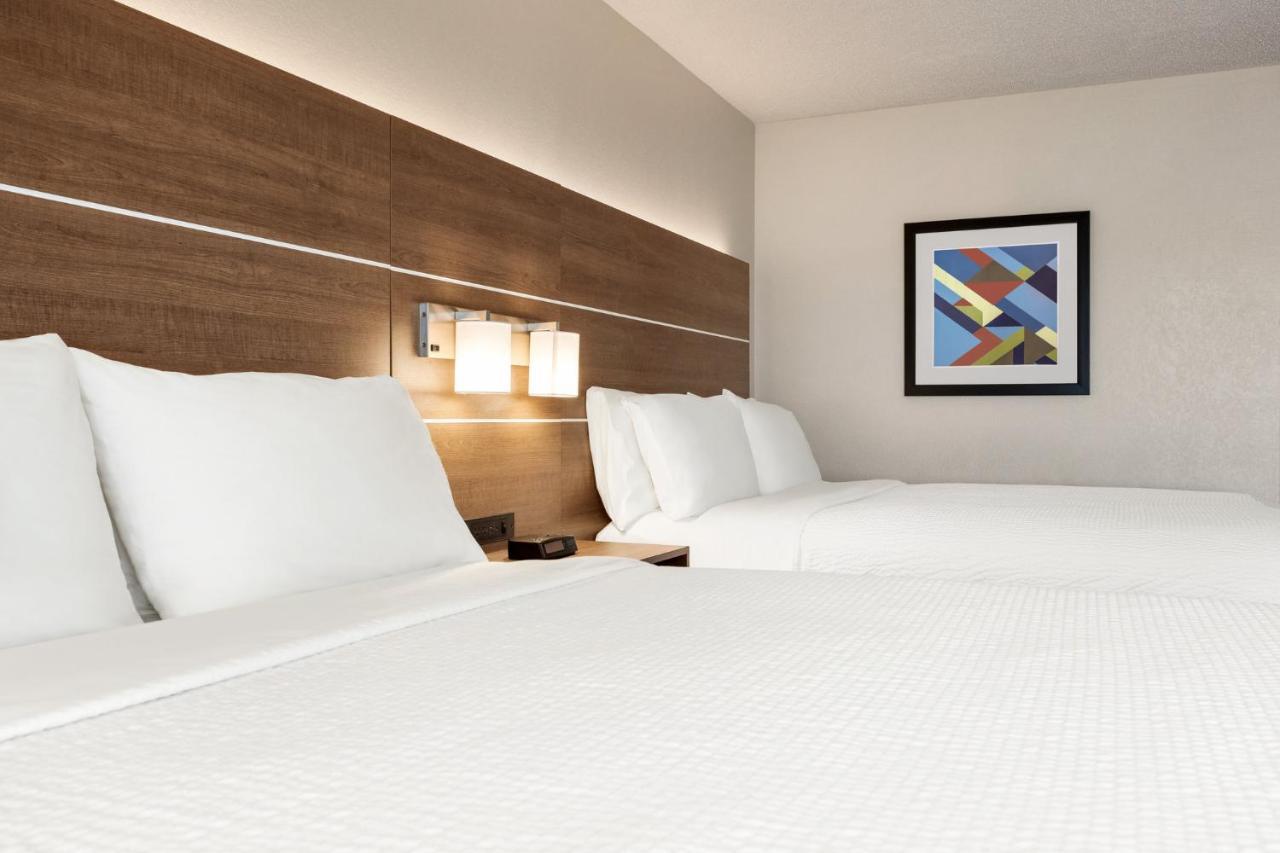 Holiday Inn Express Hotel & Suites Anniston/Oxford By Ihg Esterno foto