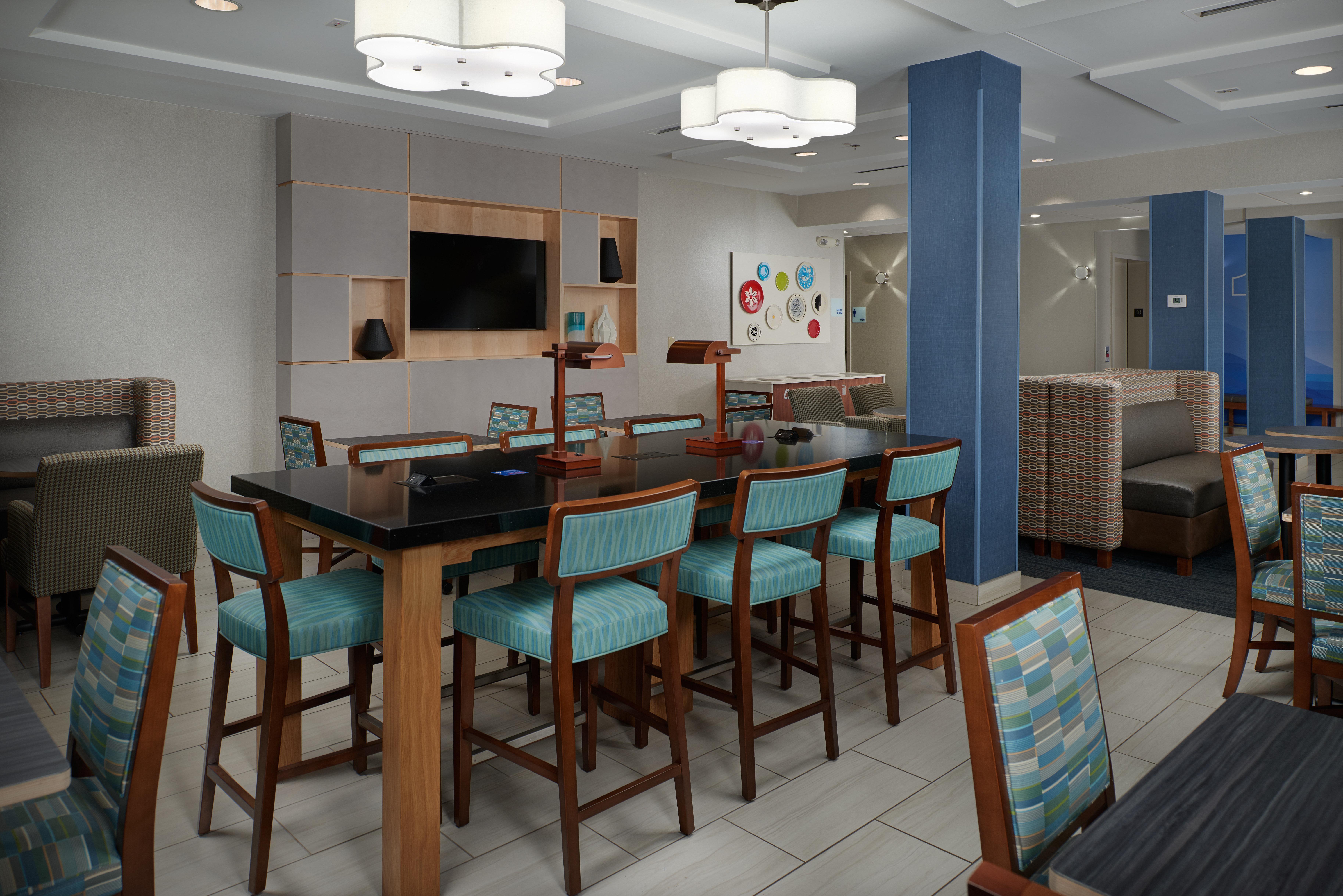 Holiday Inn Express Hotel & Suites Anniston/Oxford By Ihg Esterno foto