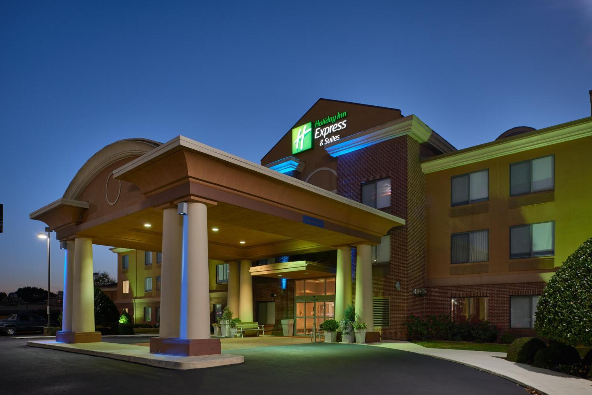 Holiday Inn Express Hotel & Suites Anniston/Oxford By Ihg Esterno foto