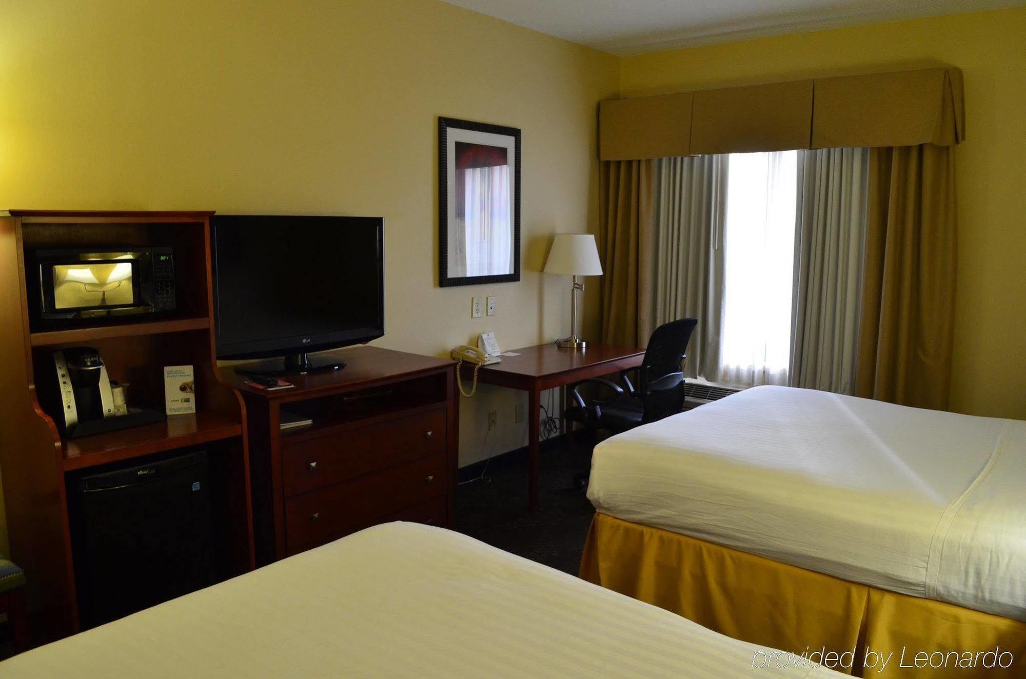 Holiday Inn Express Hotel & Suites Anniston/Oxford By Ihg Esterno foto