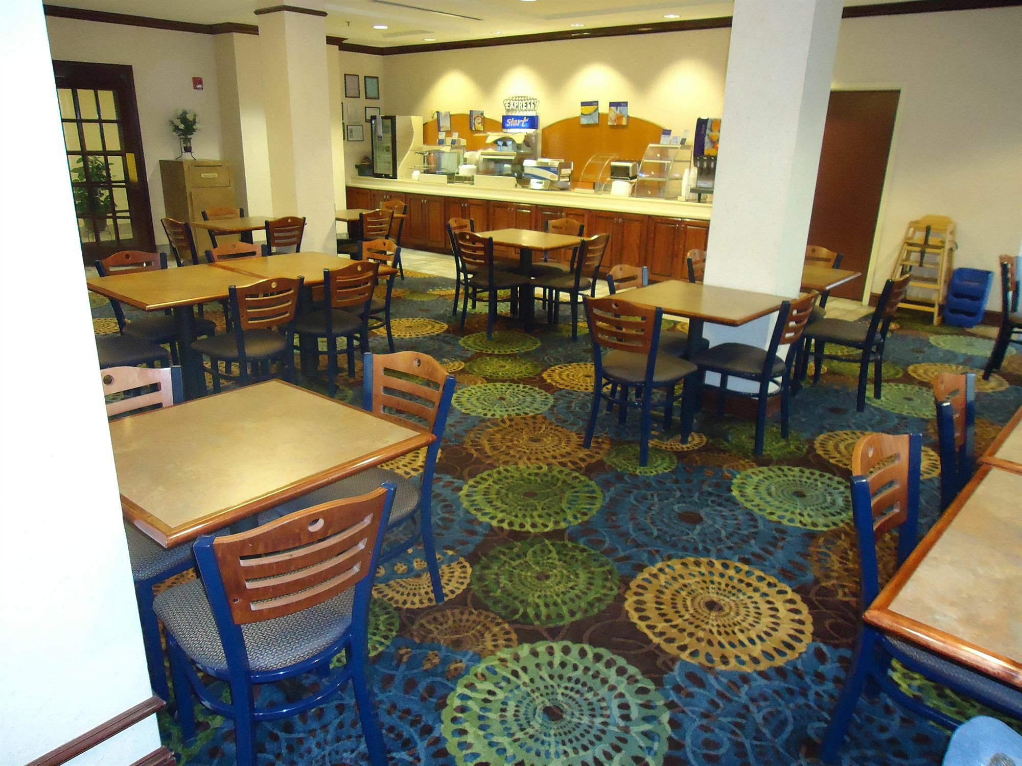 Holiday Inn Express Hotel & Suites Anniston/Oxford By Ihg Esterno foto