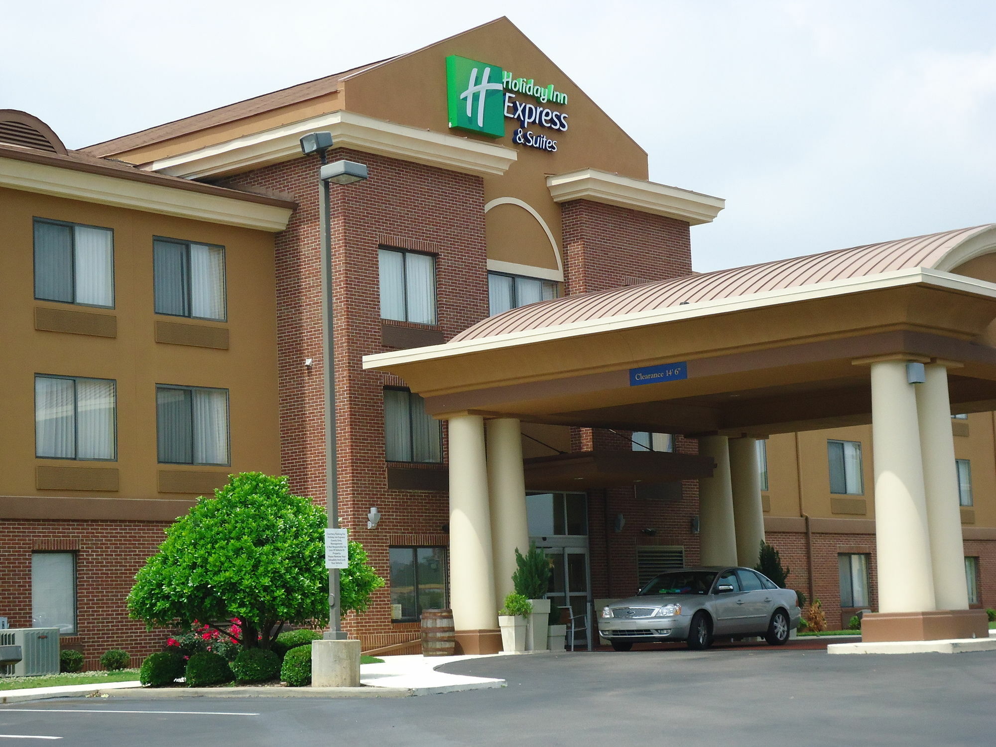 Holiday Inn Express Hotel & Suites Anniston/Oxford By Ihg Esterno foto