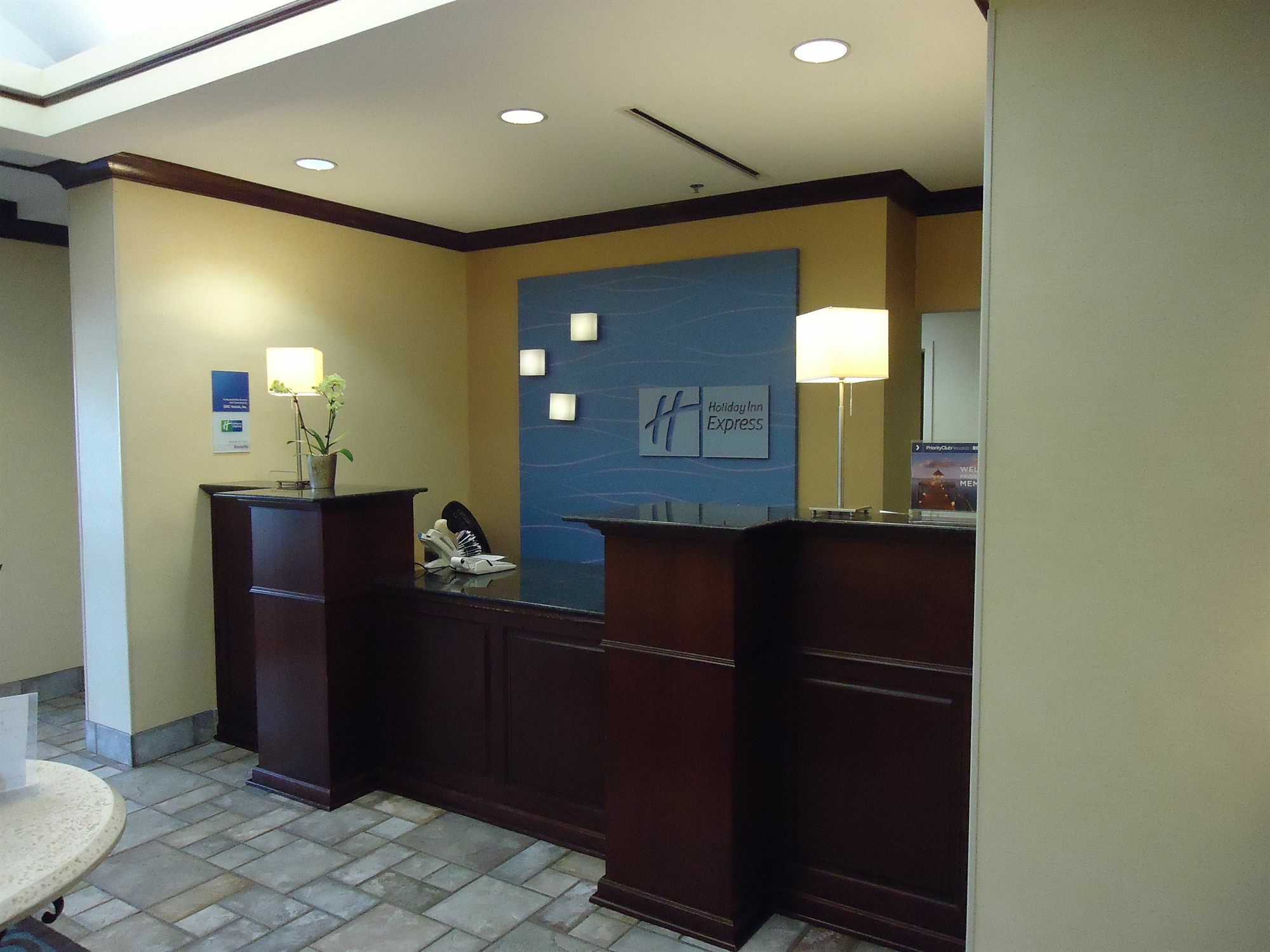 Holiday Inn Express Hotel & Suites Anniston/Oxford By Ihg Esterno foto