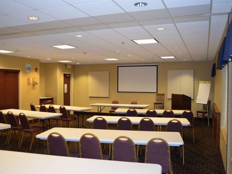 Holiday Inn Express Hotel & Suites Anniston/Oxford By Ihg Esterno foto